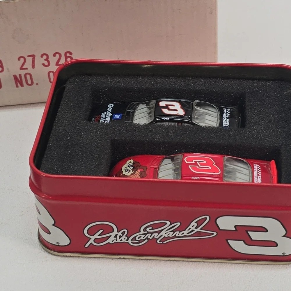 Action Racing Collection 2002 Dale Earnhardt Taz Wrangler Goodwrench 2 Car Tin